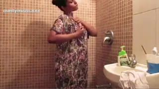 Amateur Indian Babes Sex Lily Masturbation In Shower
