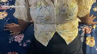 Nagma Bhabhi was fucked in the rainy season, Hindi Voice, New Sexy Porn Video - Exclusive Capture