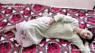 Viral Indian Muslim MILF Bhabhi Creampie Big Desi Dick - Homemade Cam Show